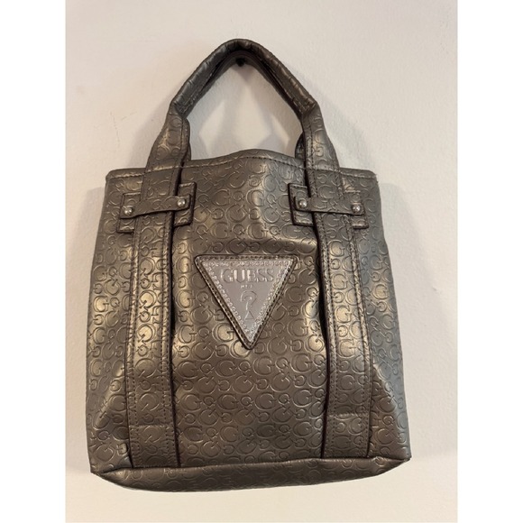 Guess‎ handbag! - Picture 1 of 5